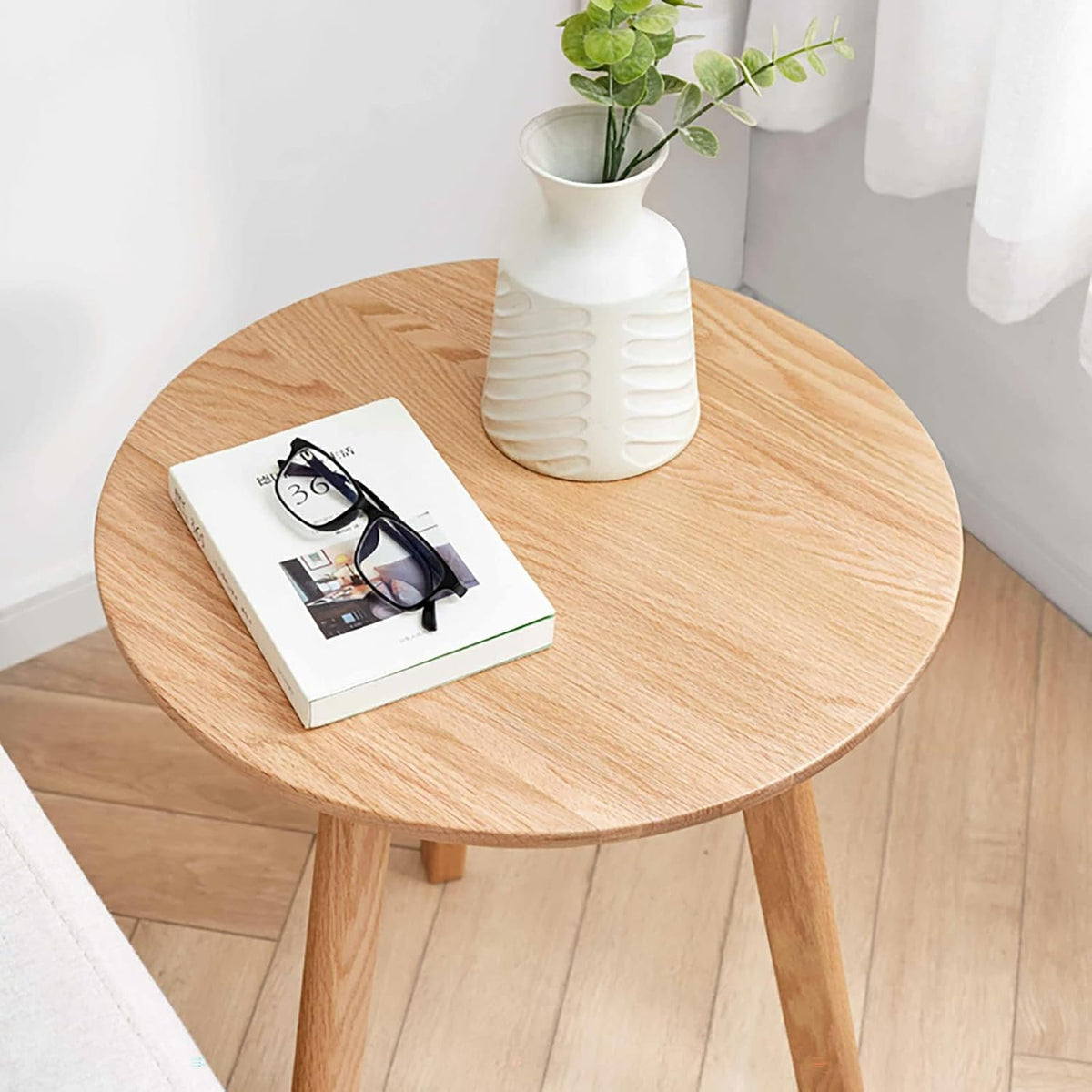 Round End Table, Solid Oak Wood Side Table for Living Room, Bedroom Nightstand, Small Coffee Table with Round Design, 3-Leg Stable Structure, Natural Oak