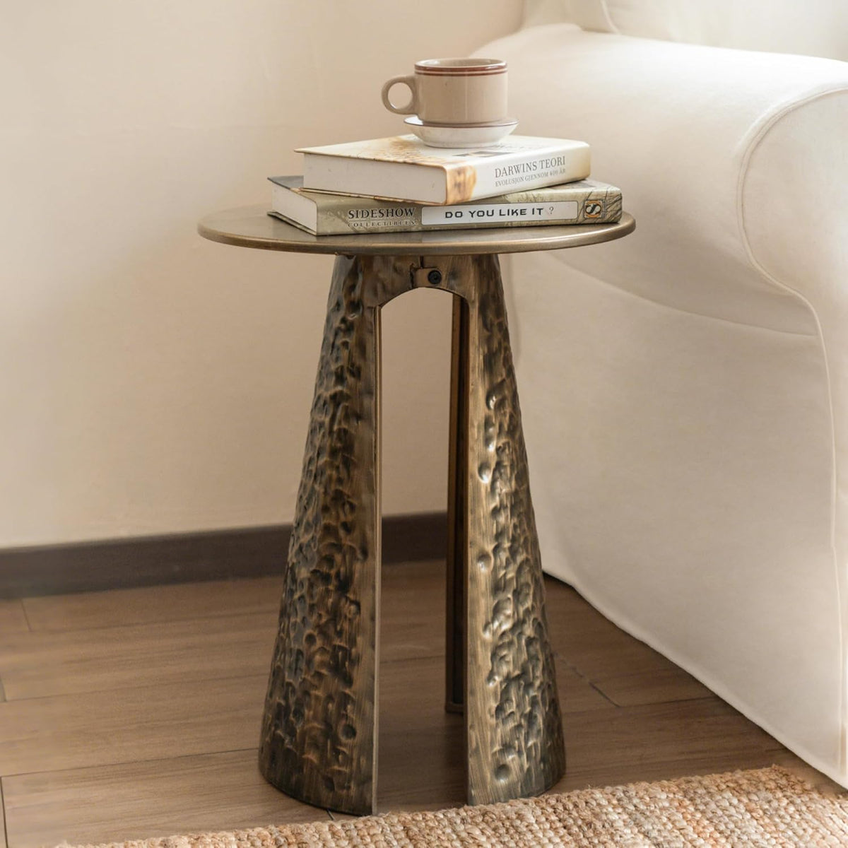 Christopher Knight Home Darton Retro Metal Coffee Table, Living Room Round Top Accent Side Table with Hand-Hammered Texture, Sofa Armchair End Table, Copper