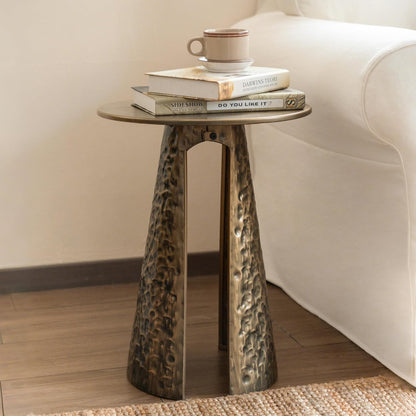 Christopher Knight Home Darton Retro Metal Coffee Table, Living Room Round Top Accent Side Table with Hand-Hammered Texture, Sofa Armchair End Table, Copper